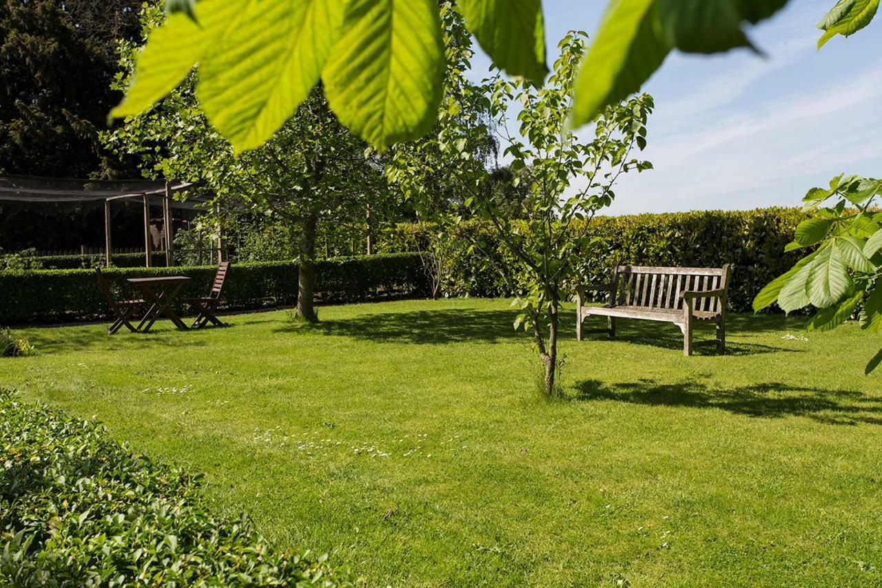 Church Farm B&B Near Telford And Ironbridge Shifnal Ngoại thất bức ảnh